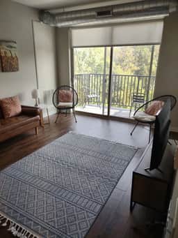 Modern Campustown Retreat Near ISU & Stadium - Image 4