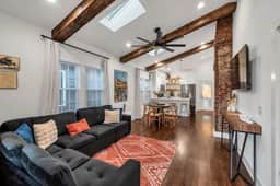 Modern and Cozy Bungalow Near City Center - Image 3
