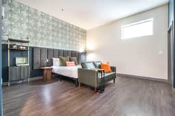 Dual Studio Stay with ADA features - Walk Score 72 - Image 5
