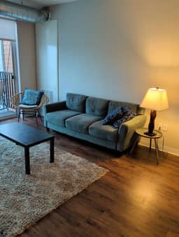 Stylish Campustown Stay with Gym & Balcony - Image 4
