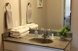 Stylish Campustown Stay with Gym & Balcony - Image 5