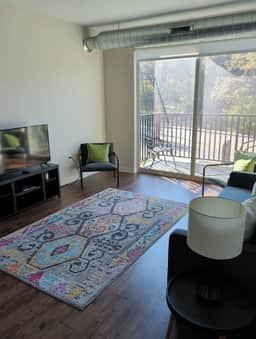 Walk to Campustown Cafes from Stylish Retreat - Image 2