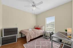 Spacious Group Getaway Near UNT & DT Denton - Image 5