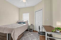 Spacious Group Getaway Near UNT & DT Denton - Image 3