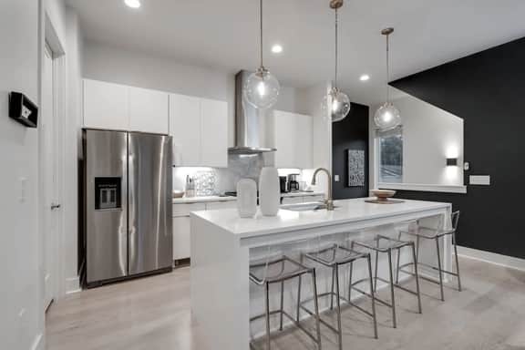 Rooftop Game Room Luxury Home | 1 Mile to Broadway - Image 3