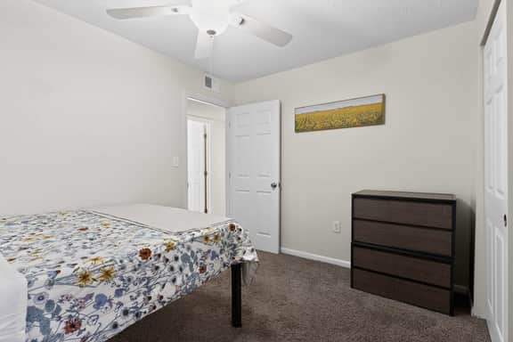 New! Modern Comforts near USC & Riverwalk Trails - Image 4