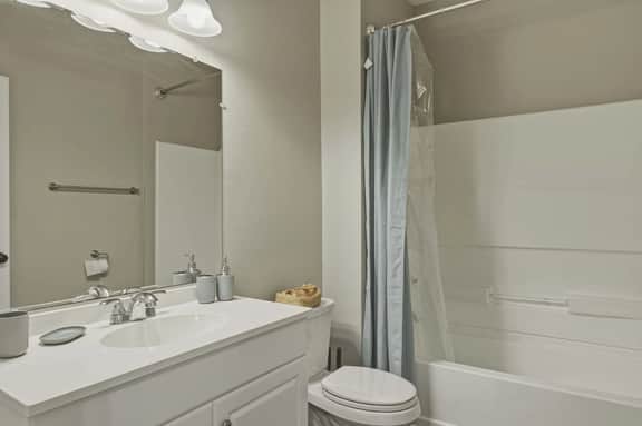 New! Modern Stay Across from UNC-P | Pool & Gym! - Image 5