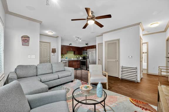 Spacious Stay - Walk to UT+DKR Stadium - Sleeps 6 - Image 2
