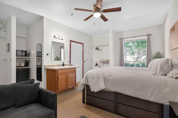 The Nest | Cozy Comfort near DT Tempe and UAT - Image 2