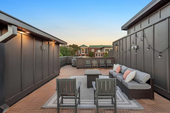 Hillsboro / 12 South Luxe Home - Rooftop - 2mi DT - Image 1
